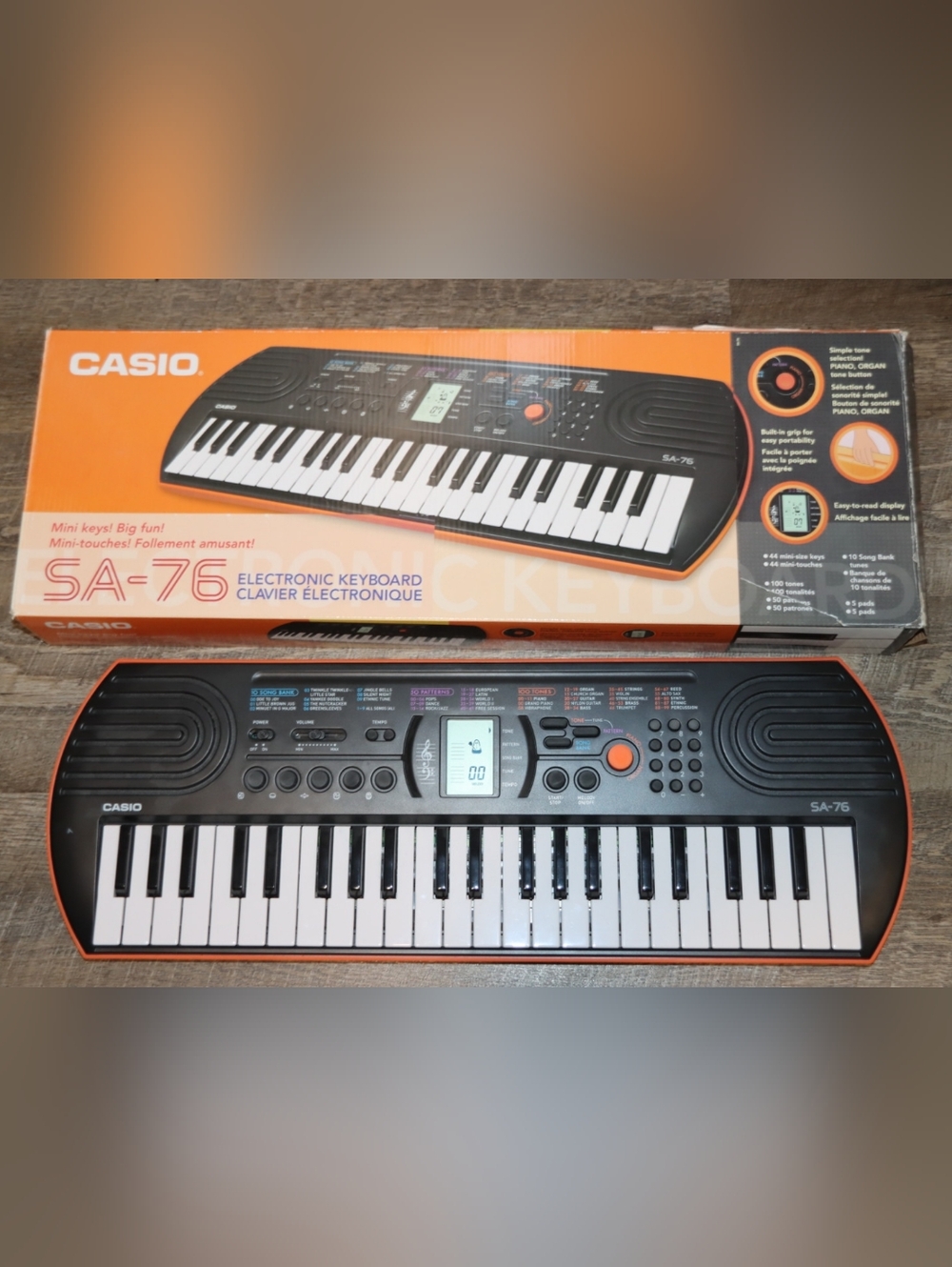 Casio SA-76 Electronic Keyboard